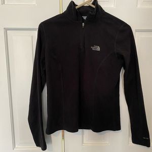 Black North Face quarter zip TKA fleece